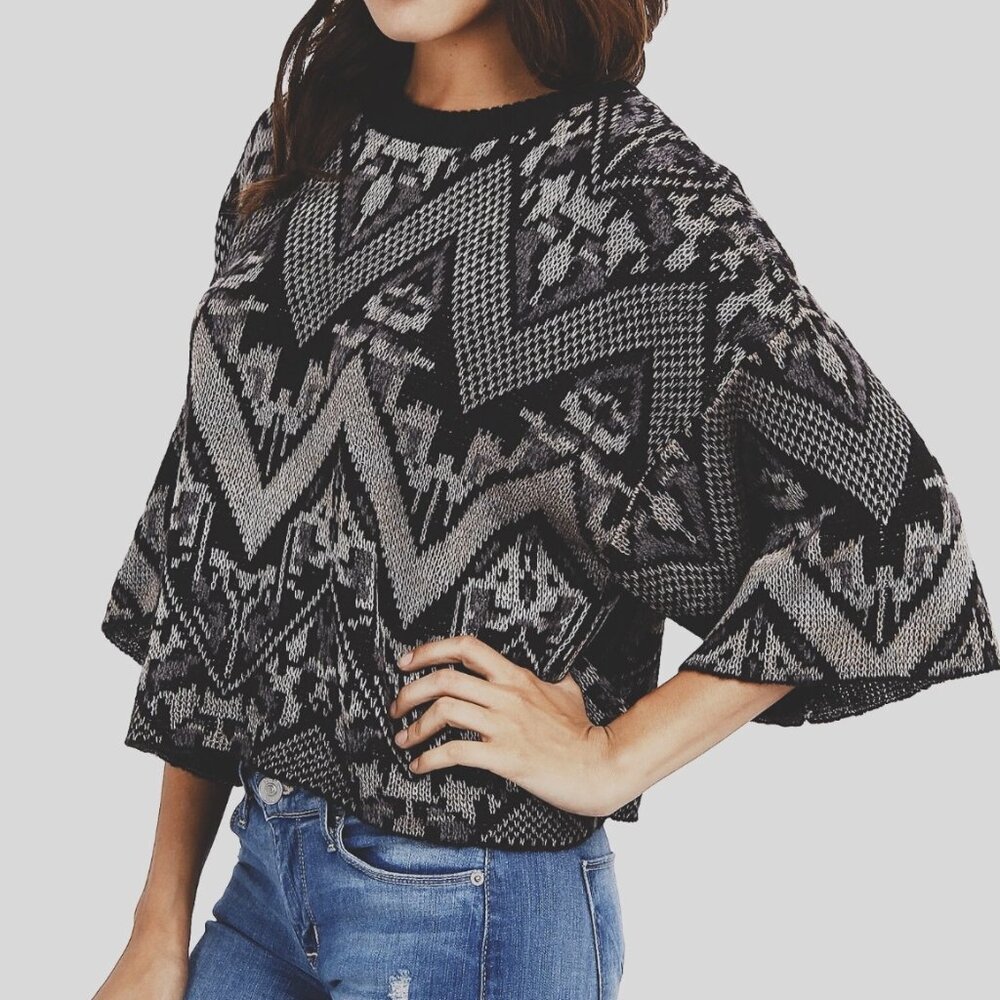 Free People Women's Superstar Cropped Boxy Pullover Sweater Black Combo